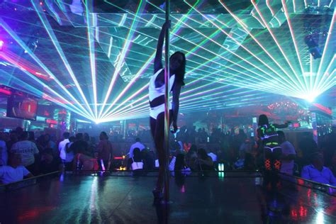 strip club dance video nude