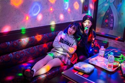 strip clubs korea nude