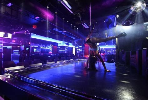 stripclub pov nude