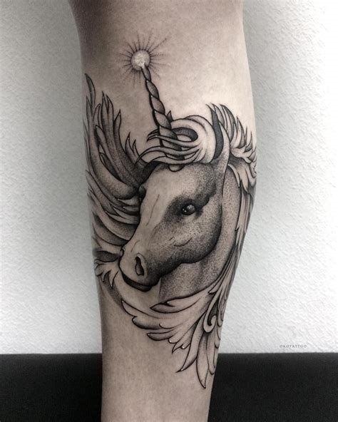 tatuaggio unicorno nude
