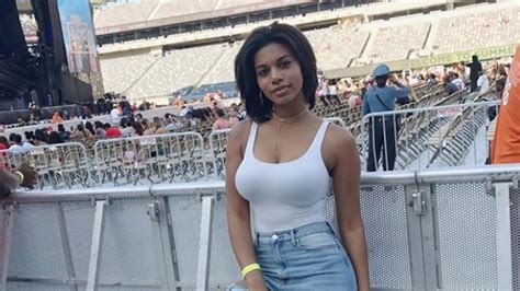 taylor rooks breasts nude