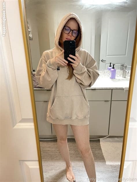 the lilyolsen nude