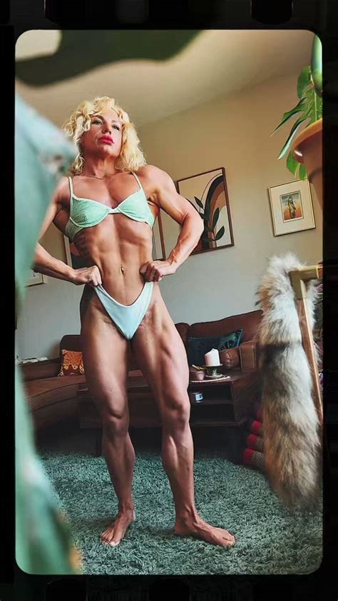 the_musclemommy nude