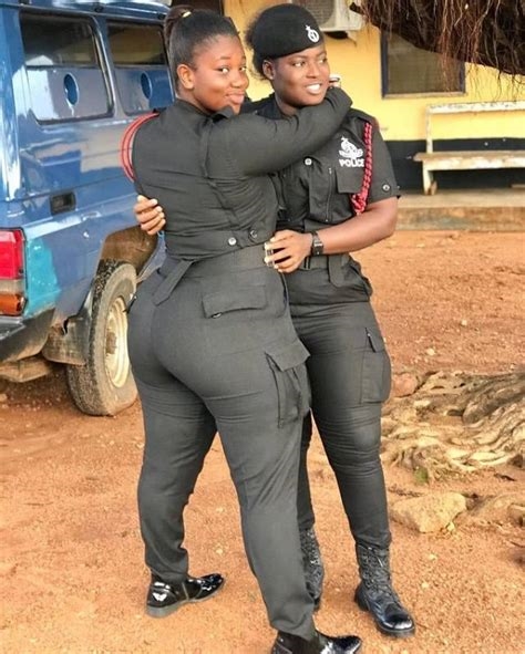 thicc policewoman nude