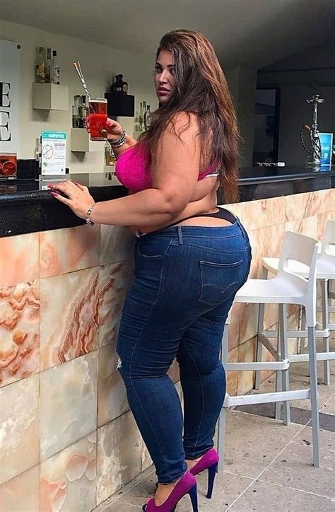 thick latina pawg nude