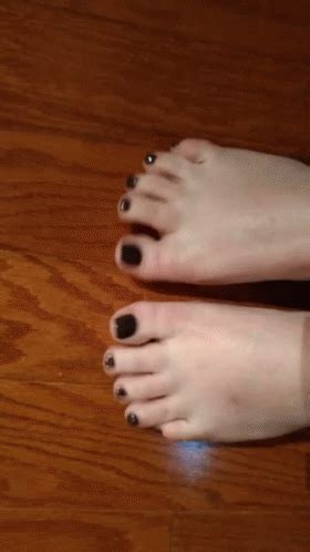 toes gif nude