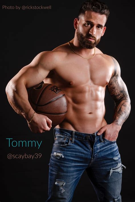 tommy acanaglia nude