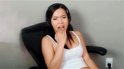 twitch streamer forgets to turn off camera nude