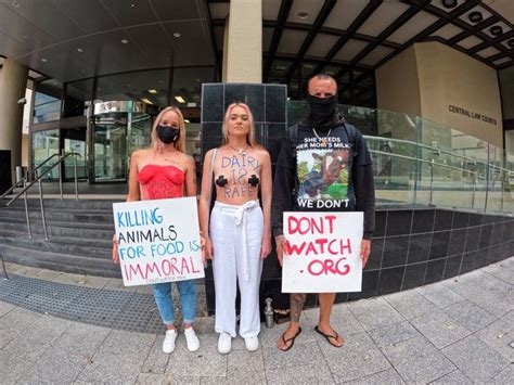 vegan patriot arrest nude