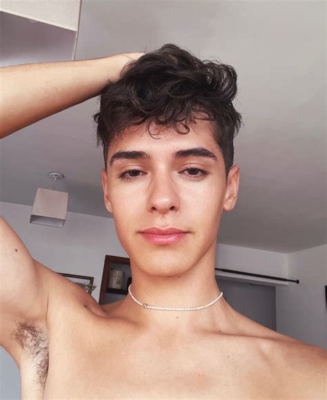 vr twink nude