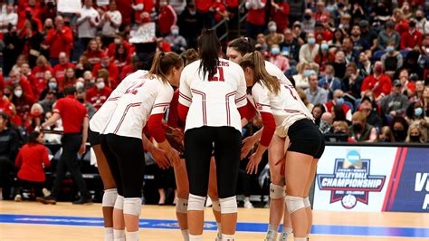 wisconsin volleyball team 4chan nude