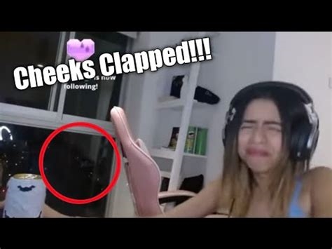 woman gets cheeks clapped on twitch nude