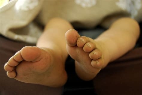 worshipping sleeping feet nude