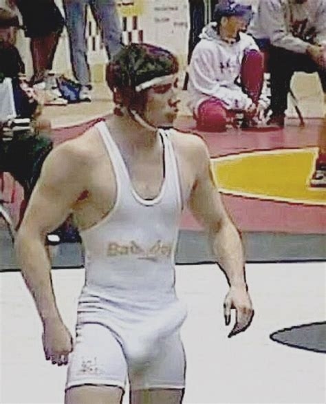 wrestlers with big bulges nude
