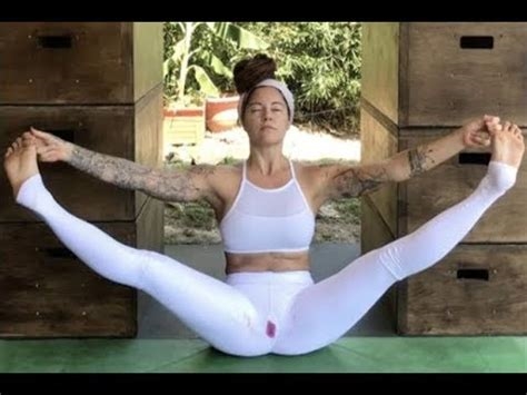 xxx vane yoga nude