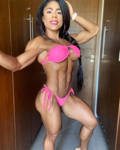 yanet fit life nude