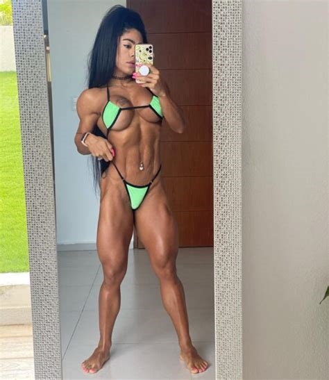 yanet fit life nude