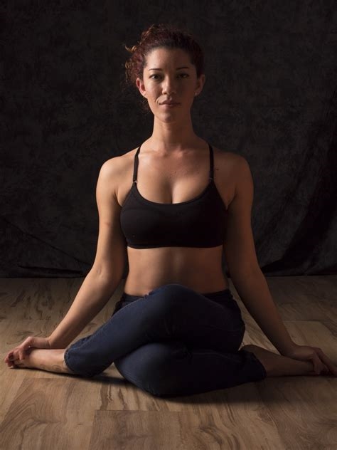 yogini amelia simone nude