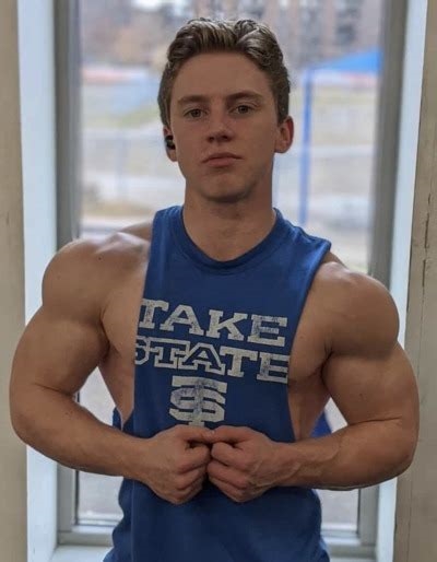young muscle tumblr nude