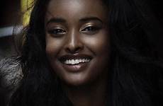 negras skinned guapas raza oscura sonrisa morena hermosas africanbeauty exóticas photography asiática cheeks designafk campa linci