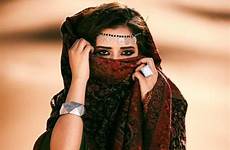 arab arabia niqab carames nights photography
