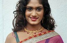 hot actress lavanya saree stills quen tamil bra