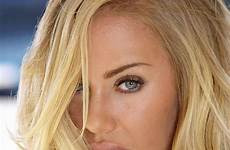 nicole aniston hot without wallpapertip