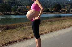 pregnant endurance running two marathoners tests women marathon pregnancy belly baby weeks runner nytimes clara while horowitz peterson elite training