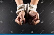 rope bound wrists knots knechtschaft clauses restraint untying preston hostage hände weibliche seil gesprungen enforceable kidnapped complaint stunting guardian