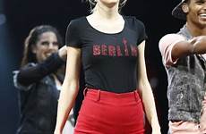 swift taylor red berlin tour shorts cameltoe sheeran ed short hot sexy shirt her fire ode perform latest read outfits