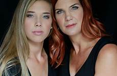 mother daughter daughters poses photography family posing portraits mom visit adults