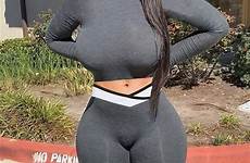cameltoe thick hips