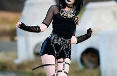 goth gothic style emo fashion girls tumblr hot model dark outfits punk metal gf ropa victorian women estilo clothes look