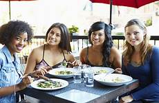 femeninos disfrutan restaurant makan restoran persen merdeka pusat kawasan hut hingga ekstra rayakan selatan diskon enak losing stop okezone rocky