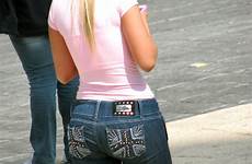 bubble candid butts jeans perfect tight sexy divine girls blonde spandex street milf voyeur share blond milfs