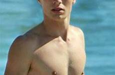 teen colton haynes bulge package star boy gay hot hung wolf sexy appears arrow check cucumbers smuggling men beach cute