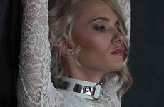 submissive choker