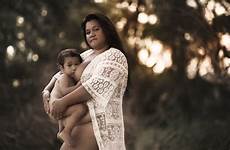 breastfeeding ivette ivens acto admirable madre amamantar hijo captura peru21