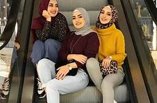 hijab muslimische