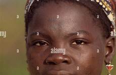 fulani niger niamey scarification gesichts westafrika