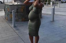 bump pregnant fitness instagram baby women massive woman revie week schulz weeks jane model her while cassie stories shamed star
