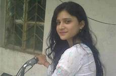 girls pakistani beautiful girl pakistan sexy hot desi school numbers mobile number college contact indian jhang shumaila real phone leaked