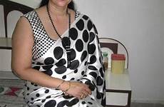 desi aunty saree indian hot sexy moms pakistani blouse beautiful naughty india women curvy girl girls satin ph over