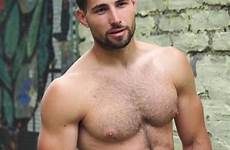 chest hunks hommes