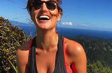 hayes samantha nz newshub routine beauty her shares duty off presenter reporter faced 6pm fresh face live full