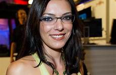 adrianne curry contactmusic