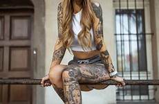tattooed inked tatuadas cuerpo femenino перейти