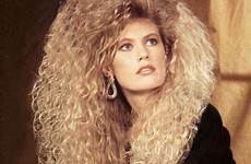 teased 1980s hairdos peinados crimped curls teasing haircuts hairdo ginormous esos raros gigantic wavy