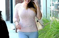 kelly brook curves tight sweaters la top woollen sweater busting shows dailymail despite temperatures warm off her england lesbian knitted