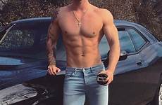 jeans skinny shirtless handsome hunks chicos bulge schnucki cockyboys herren frisuren erotisch dustin mcneer männer chested